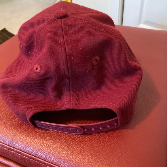 Men’s New Era  Cavaliers Snap back Hat - Picture 2 of 4